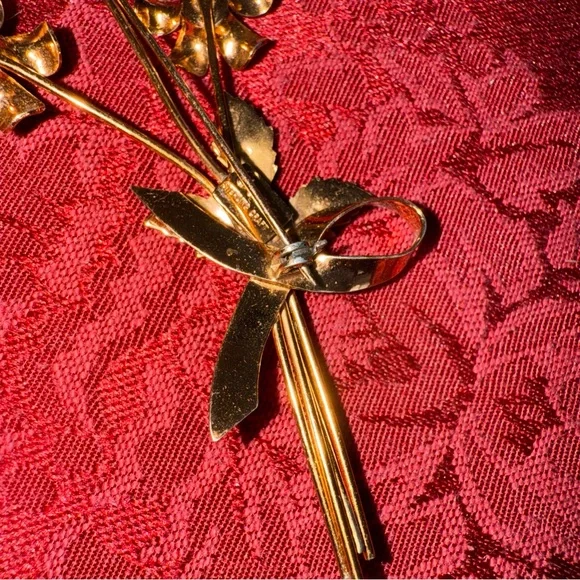 Sterling Coro Rose Gold Floral Brooch Blue Accents vintage - Picture 5 of 7